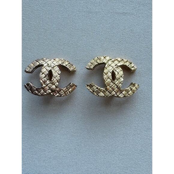 Chanel Basket Weave Clip On Earrings - Picture 1 of 5